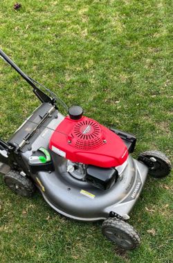Honda HRR Self Propelled Lawn Mower