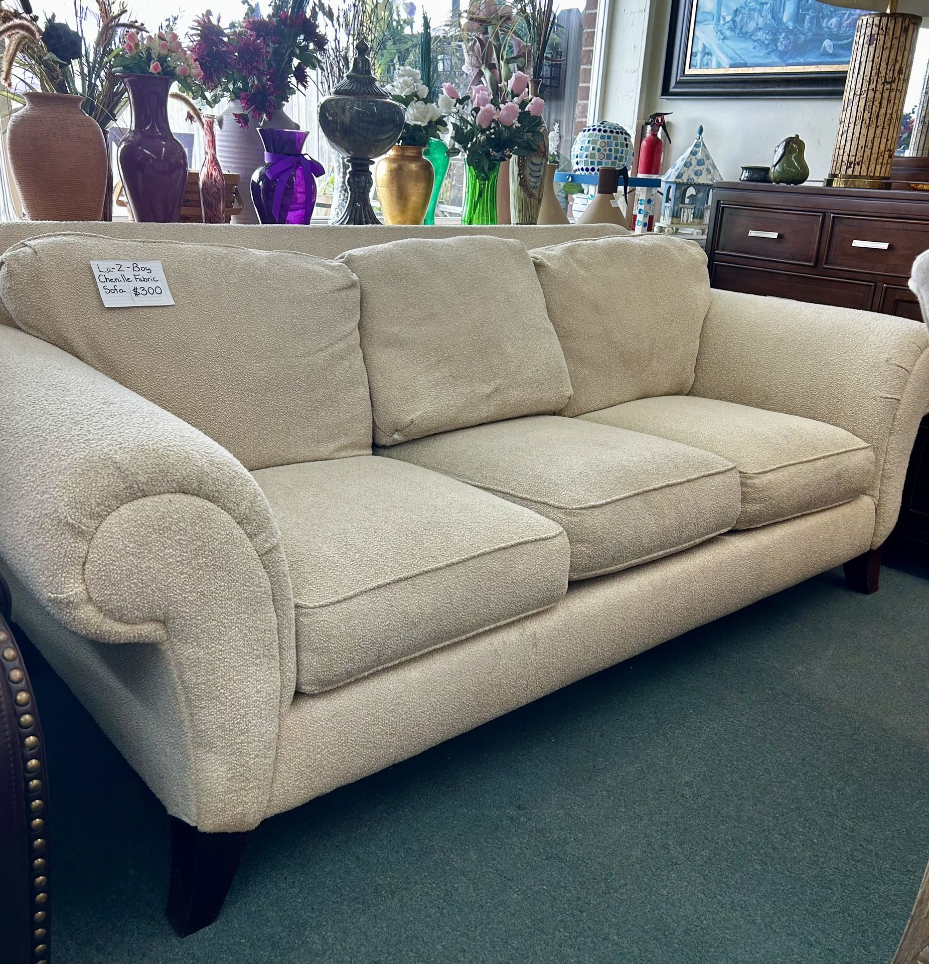 Broyhill Couch Cozy Off White Estate Furniture