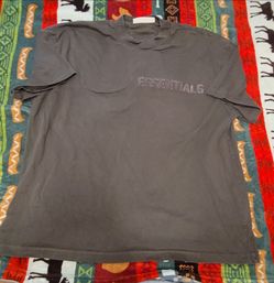 Essentials fear of god t shirt