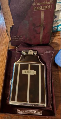 Ronson Mastercase Vintage Lighter with Original Box