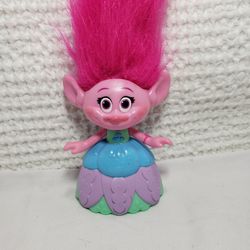 DREAM WORKS TROLLS HAIR IN THE AIR POPPY PRINCESS  17" .( On Vacation)