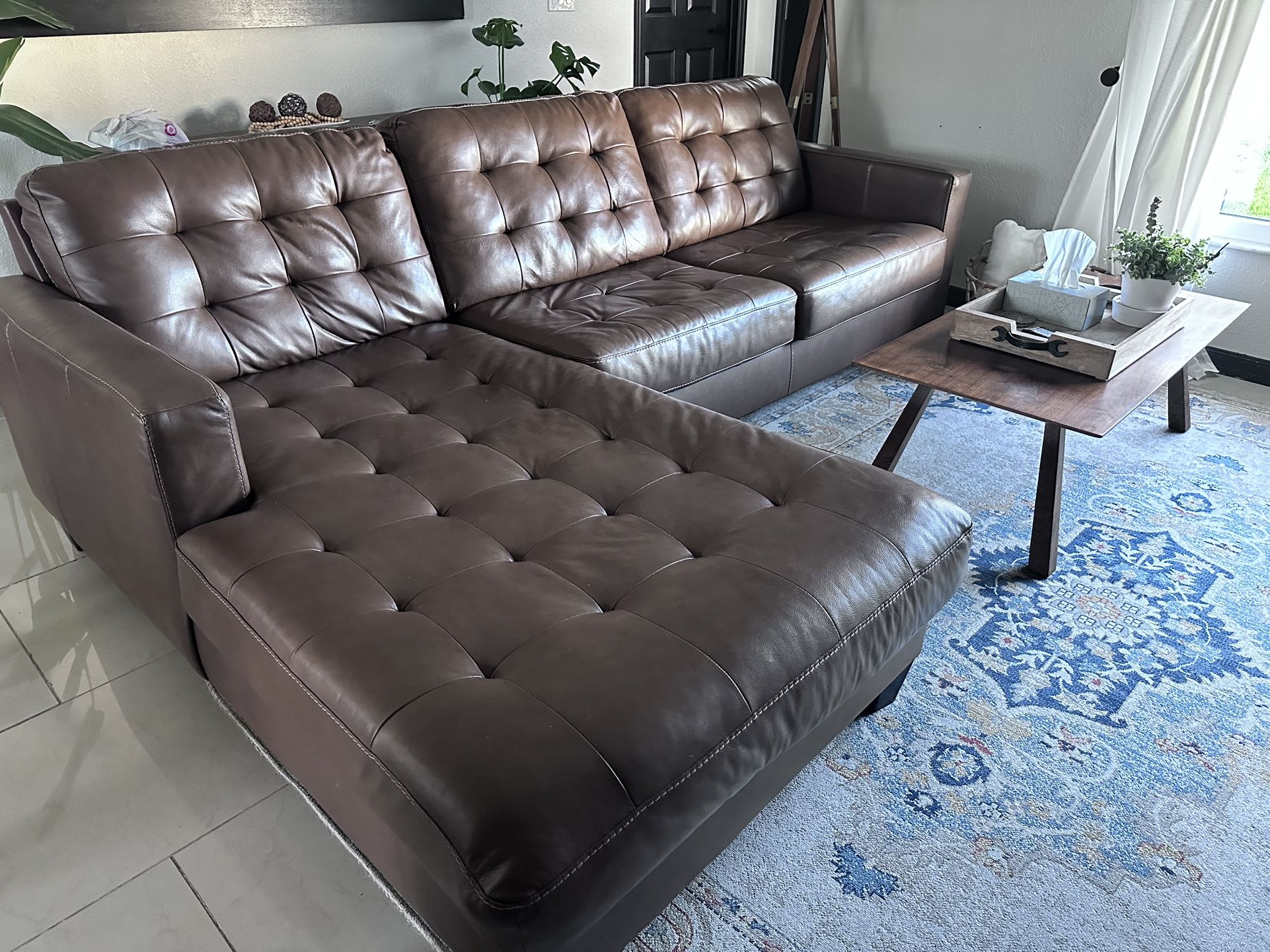 Brown Leather Sectional W Chaise