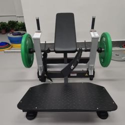 Nautilus Hip Thrust