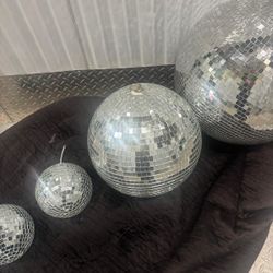 One 20 inch  One 10 inch  Two 4 “  disco balls with motor … $150 for all
