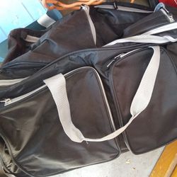 Duffel Bag For Airline Travel With Wheels And Retractable Handle