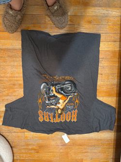 Hooters Graphic T-Shirt Motorcycle Biker Tee