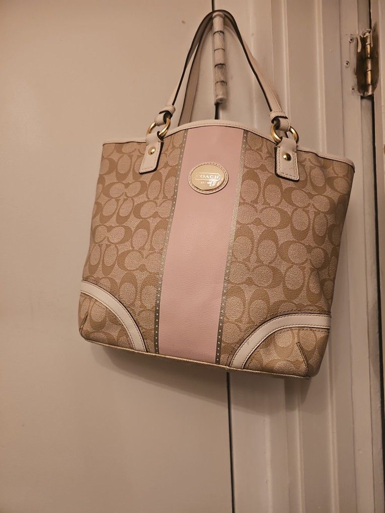 Heritage Coach Bag Wit Wrslt