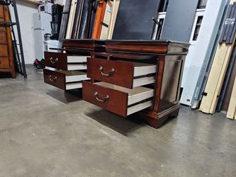 Set Of Two Night Stands