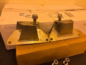 Motor mounts