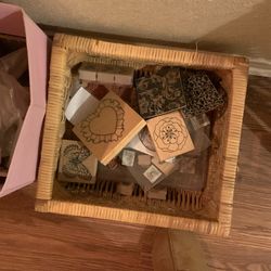 Scrapbookers And Crafters Deals