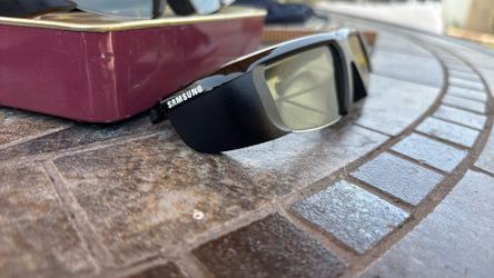 (3) Samsung 3-D glasses