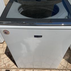 Maytag Washer And Electric Dyer Like New 