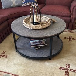 Round Table
