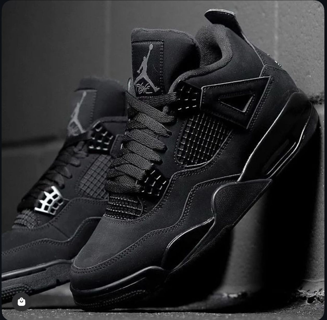 AIR JORDAN 4 “BLACK CAT” SIZE 10.5 MENS