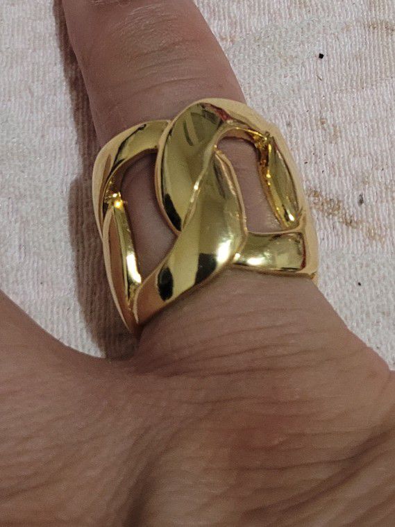 Vintage Cuff Ring Gold Metal Link Chain Costume Fashion Jewelry Cutout Cage HTF.

