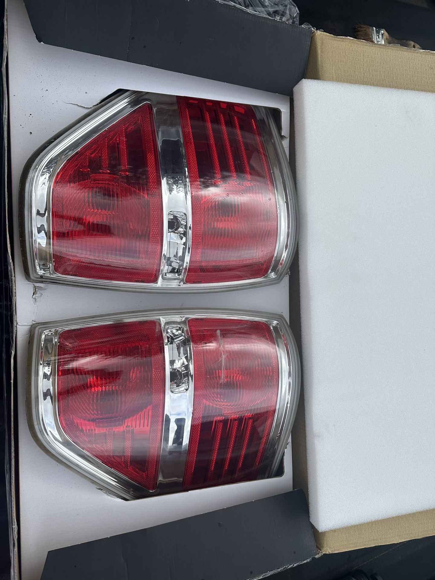 09-14 F150 Factory Tail Lights!