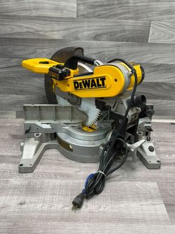 DeWalt DW716 12" Miter Saw – A1D025081