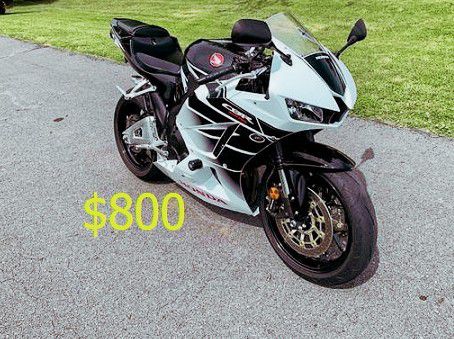 Photo 8OOFor Sale 2015 Honda CBR 600RR