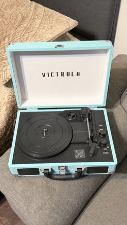 Victorla vinyl player