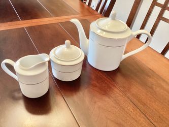 1960s Vtg. Coffee Teapot Set Creamer Sugar Bowl Fairfield Fine China Classic Gold  Discontinued
