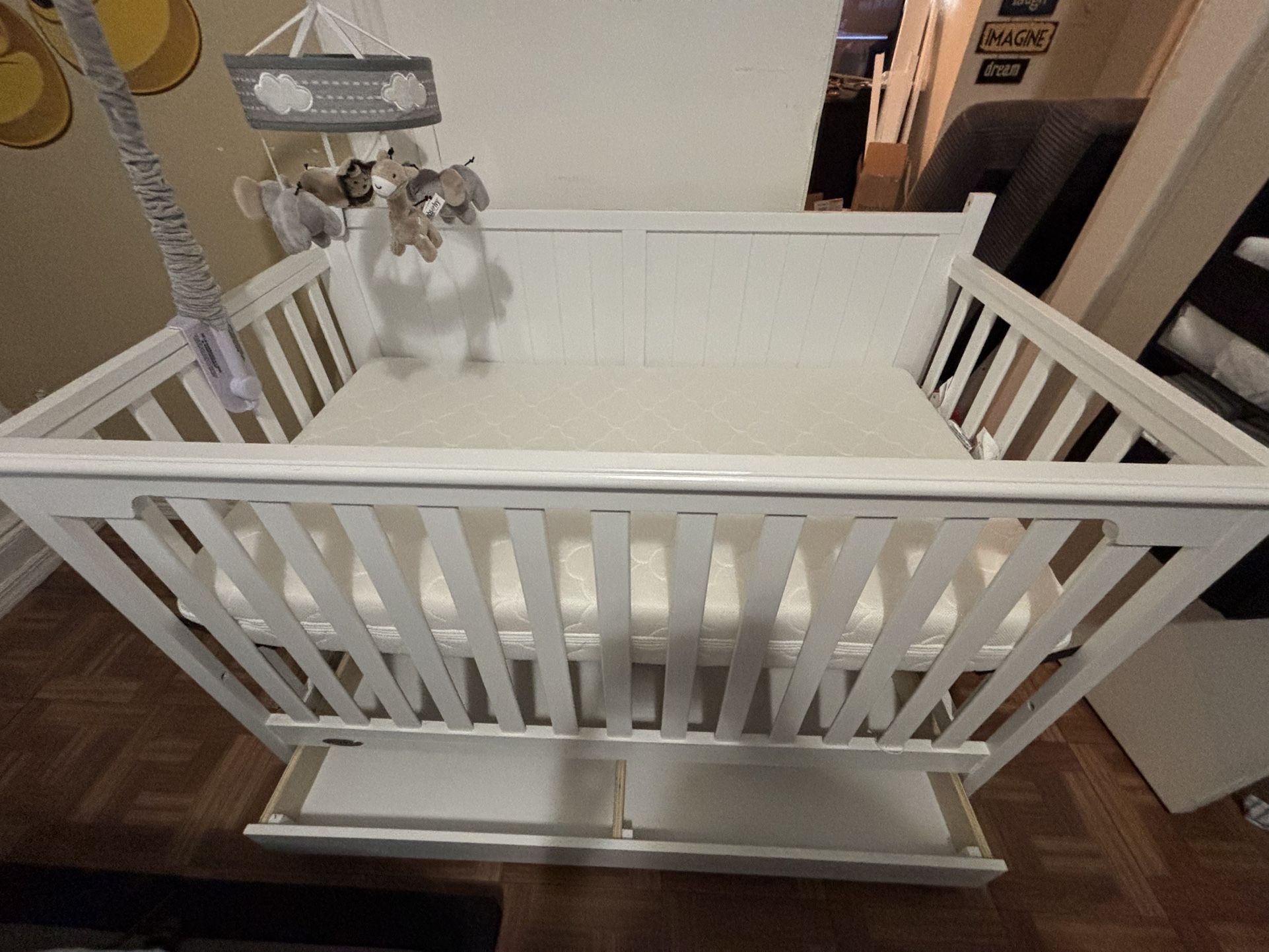 Grace Hadley 5-1 convertible Crib & Newton crib/toddler Breathable Mattress