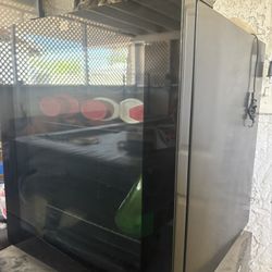 Mini Fridge / Wine Storage 