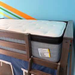 Brand new twin mattress