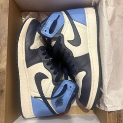 Jordan 1 Retro High Obsidian 