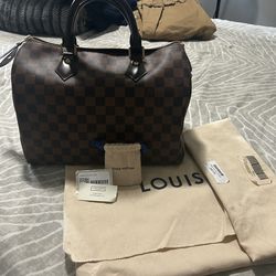 Louis Vuitton speedy 30 purse