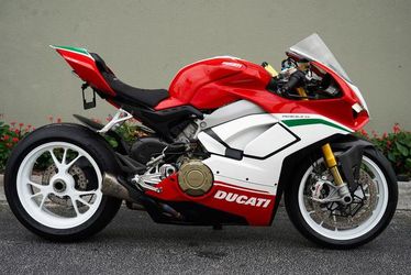2018 Ducati Panigale V4 Speciale