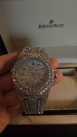 Ap Watch Moisannite 1.1