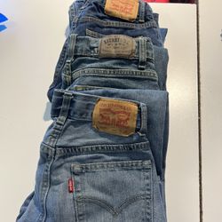 5 Levi Strauss jeans