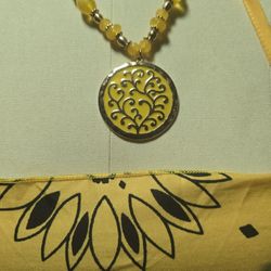 Pretty Yellow Necklace With Matching Earrings 
