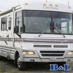 1999 Winnebago Chieftain 