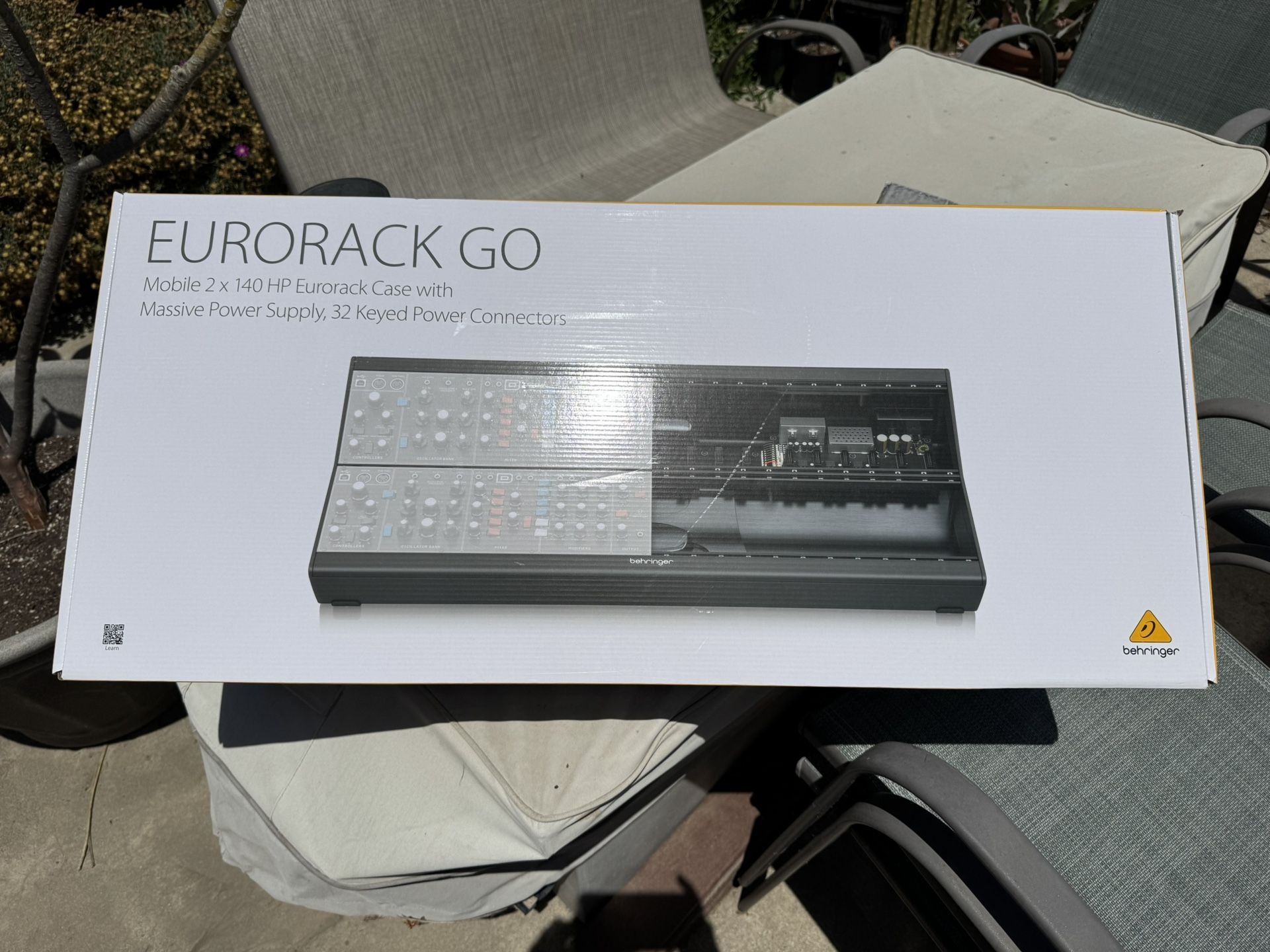 Behringer Go Case Powered Eurorack Synthesizer Case