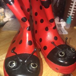 Kidorable Ladybug Rainboots. Size 5C