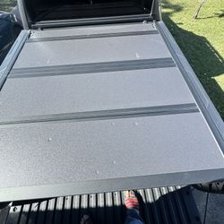 Bed Cover For Tundra 2023 Like New 