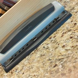 Swingline Heavy Duty 3 Hole Punch Gray Black Desk Office Tool
