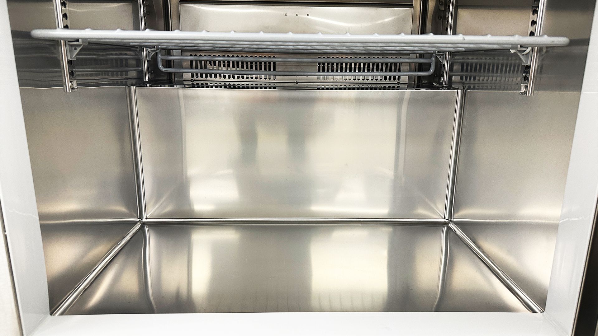 NSF 28 ins Undercounter freezer AUF 0776