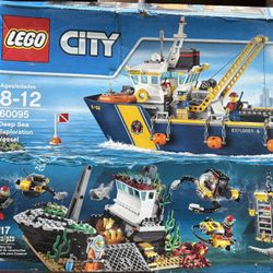 Lego City Deep See Vessel 