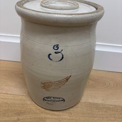 Antique red wing 3 gallon butter churn with lid