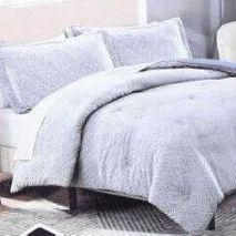 Scott Living King Comforter and 2 Pillow Shams Set