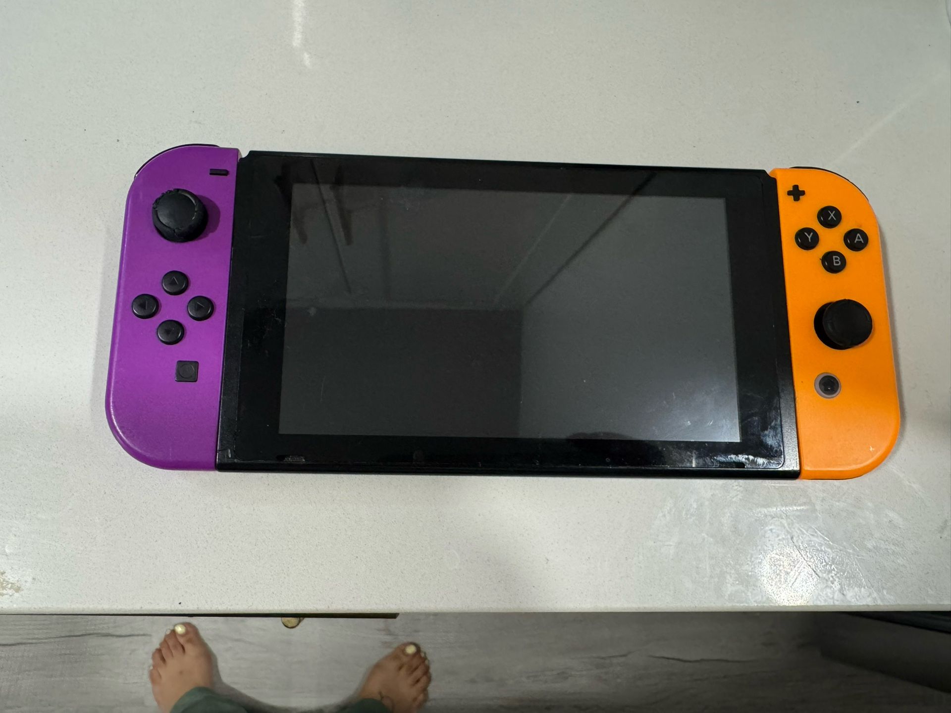 Nintendo Switch Orange + Purple