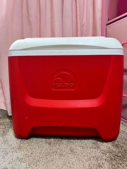 Red Igloo Ice Chest 28 qt