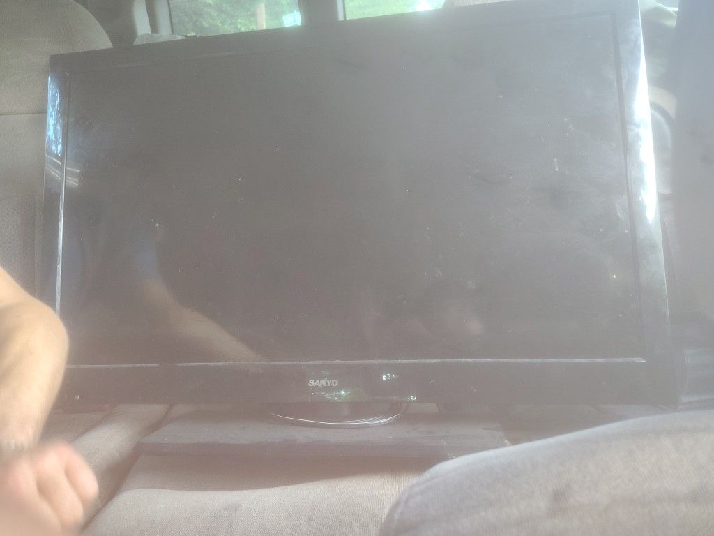 39in Sanyo Used