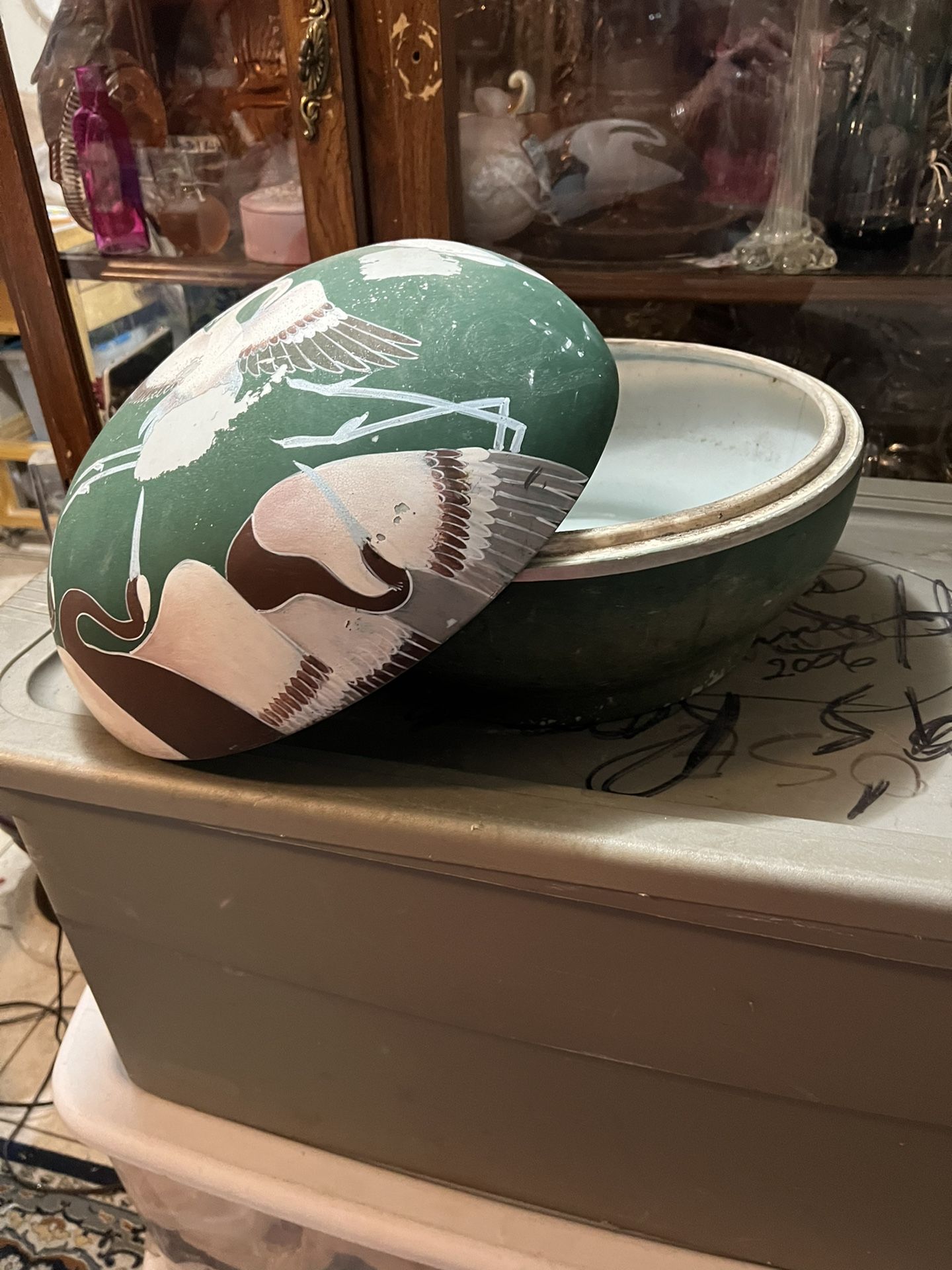 Ceramic Yard Art Beutiful Opens Up And It’s Pretty Heavy