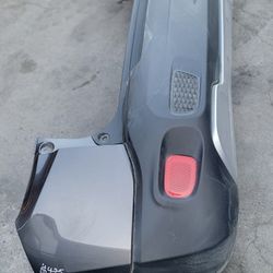 15/17/18 Jeep Renegade Rear Bumper Assembly $475