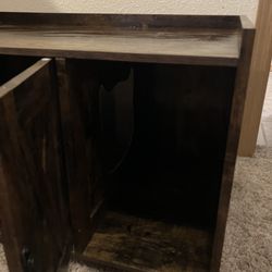 Kitty Litter House & Food Shelf 