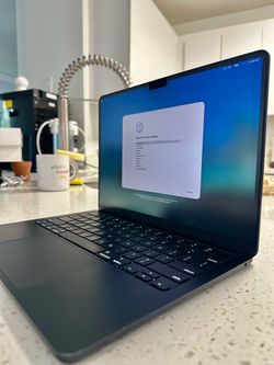 MacBook Air M2 (2022)