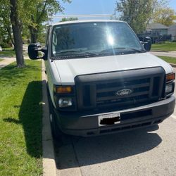 2011 Ford E-350